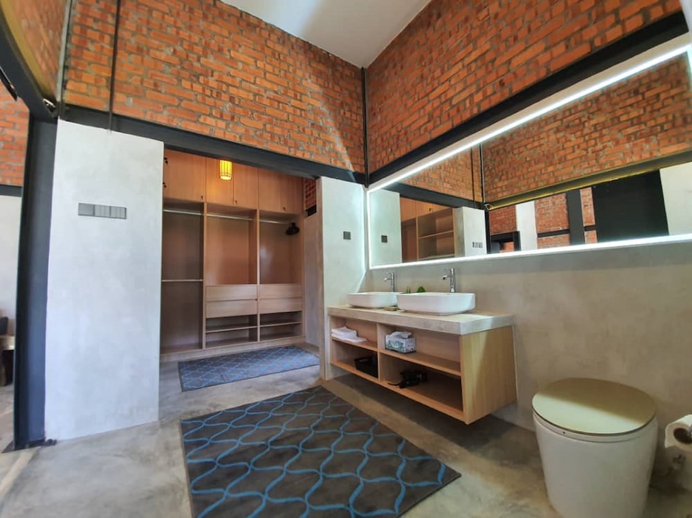 Premium Suite - Photo 2