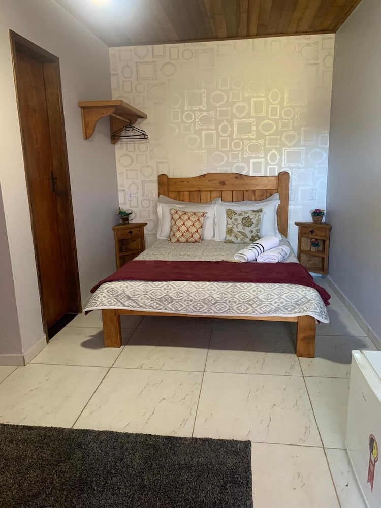 Basic Triple Room photo 1