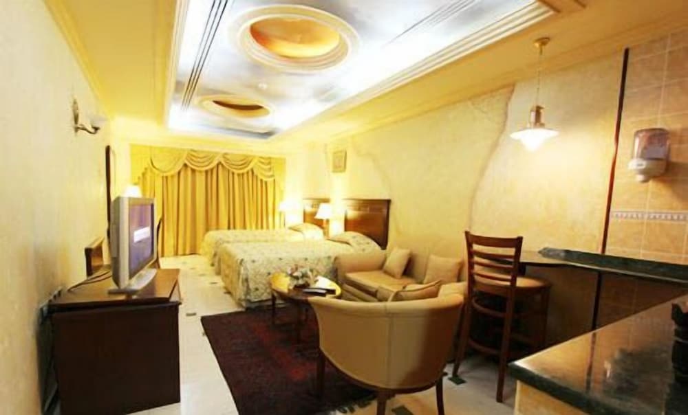 Standard Triple Room photo 2