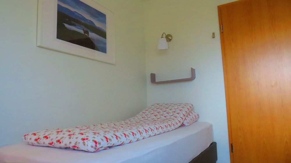 Single Room, Shared Bathroom photo 1