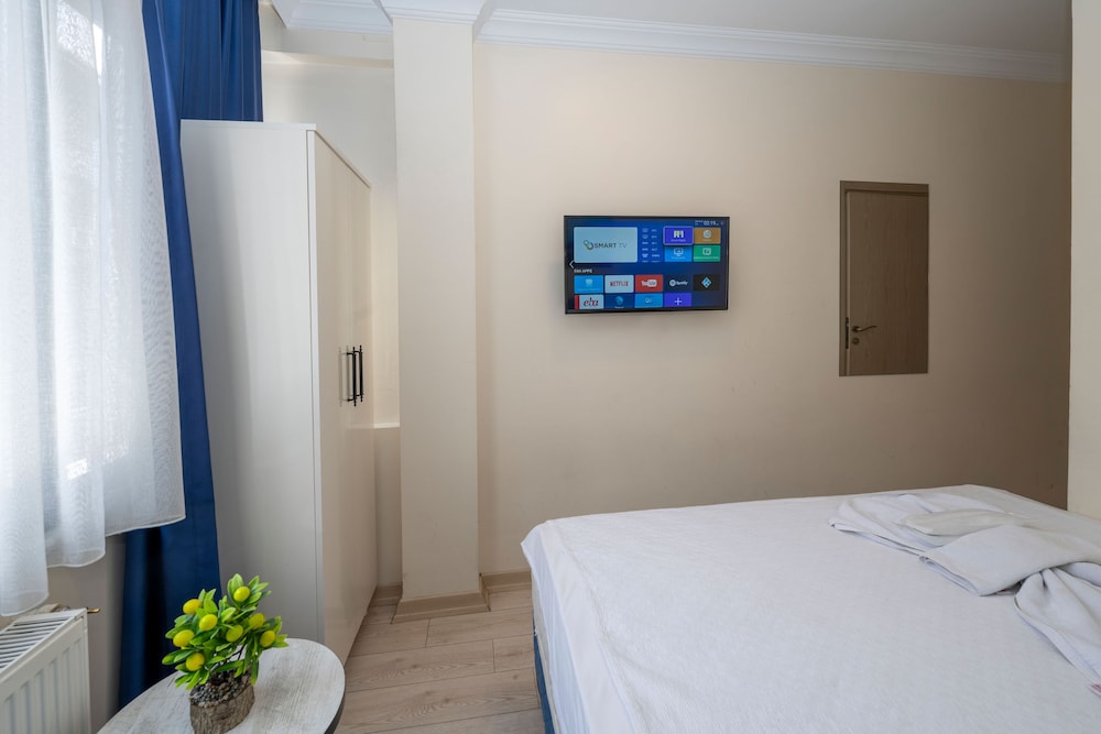 Standard Double Room photo 3
