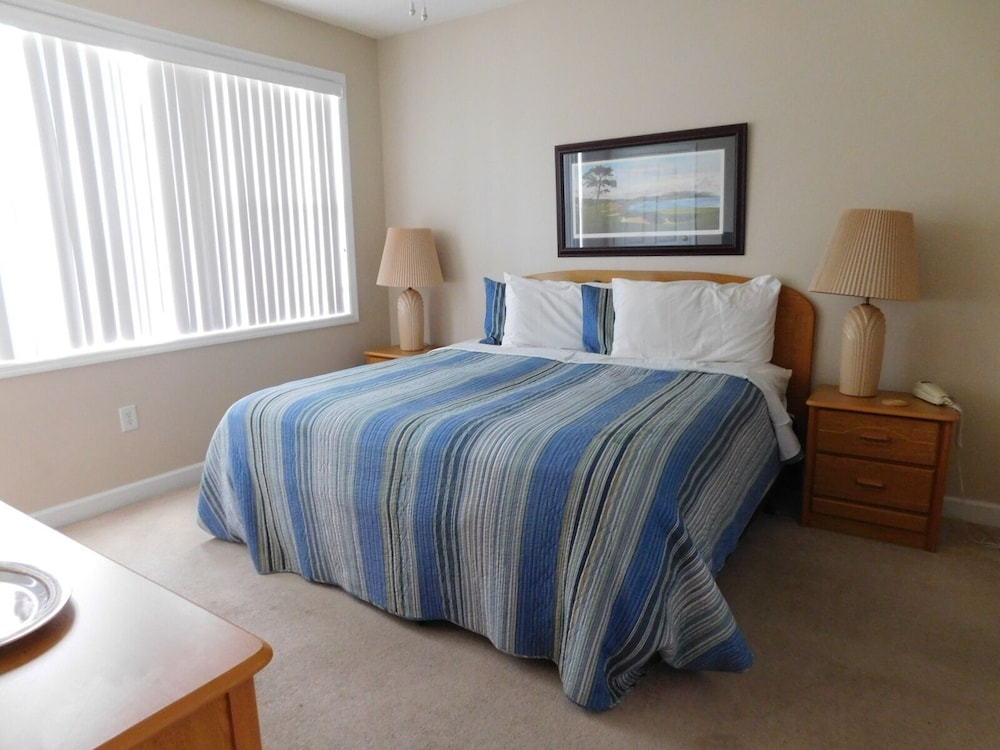 Condo, 2 Bedrooms photo 1