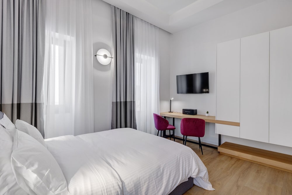 Panoramic Double Room, 1 Queen Bed, Partial Sea View