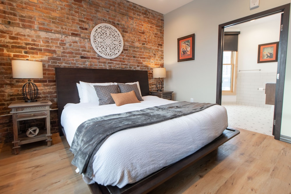 Premium Apartment, 1 King Bed with Sofa bed, Non Smoking, Kitchen photo 2