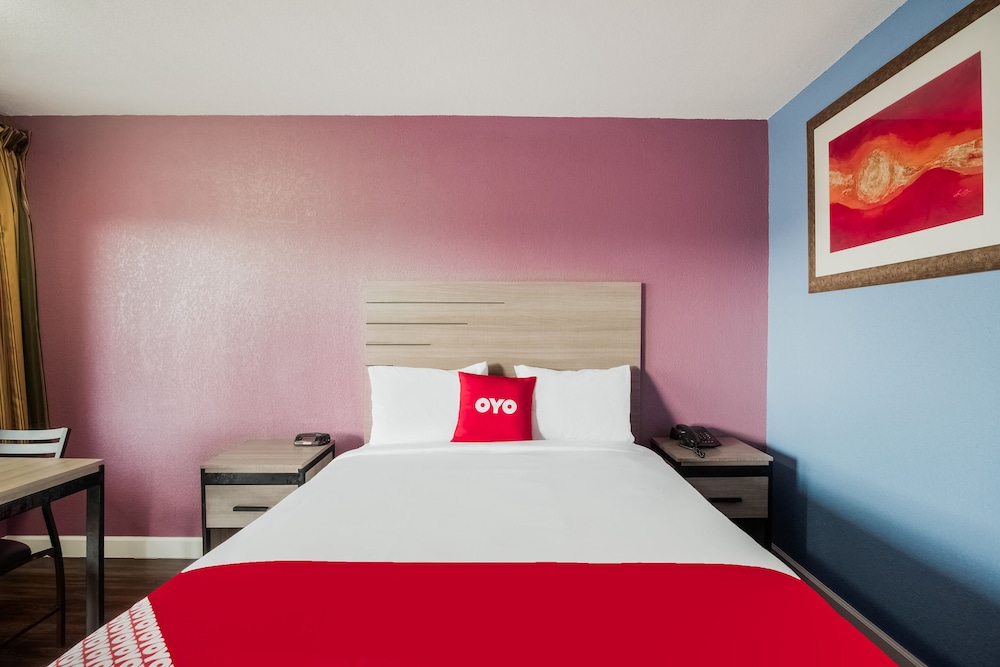 Room, 1 Queen Bed, Non Smoking - Photo 2