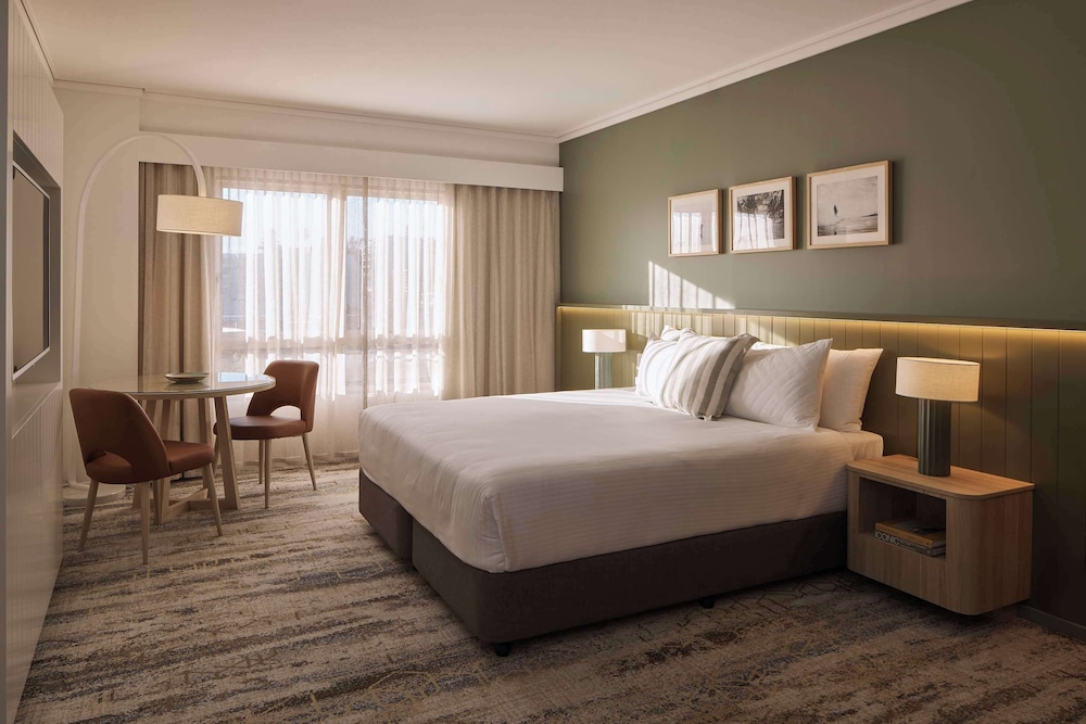 Standard King Room - Accessible Room - Photo 3