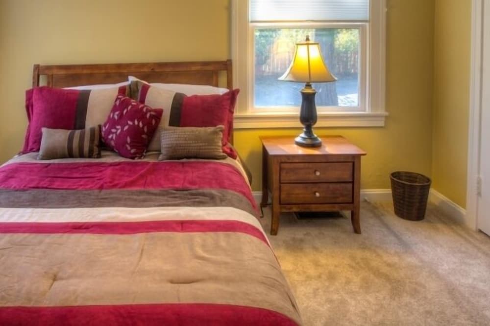 House (2 Bedrooms) photo 3