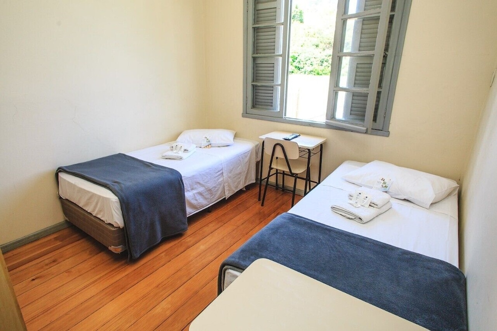 Basic Twin Room, Multiple Bedrooms, Non Smoking, Courtyard View