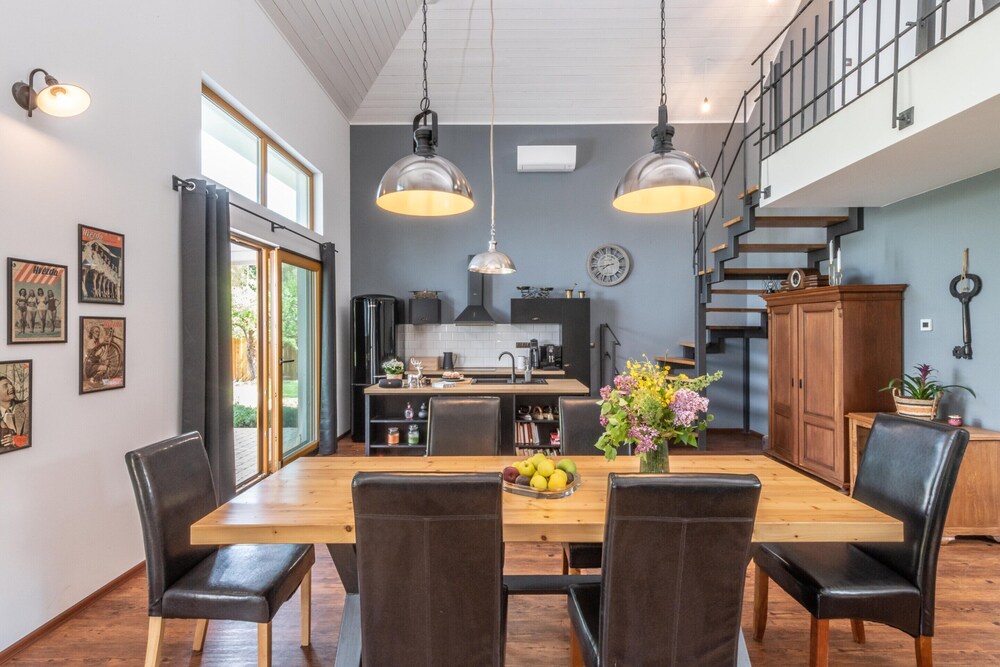 Villa photo 3