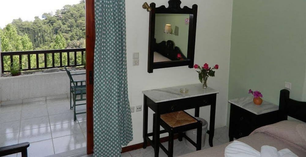 Double or Twin Room, Sea View photo 2