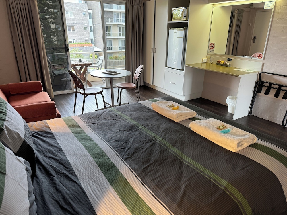 Upstairs Motel Suite photo 2