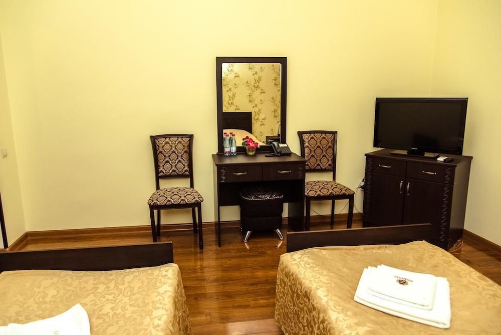 Standard Twin Room, 2 Twin Beds photo 2