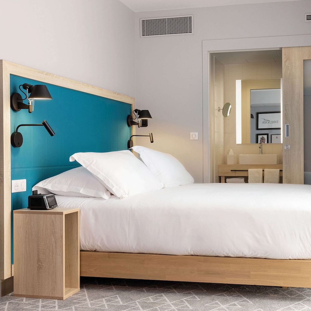 Room, 1 Queen Bed photo 1