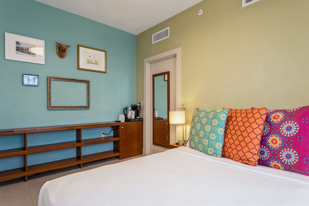 Queen Room (Self Check-in)
