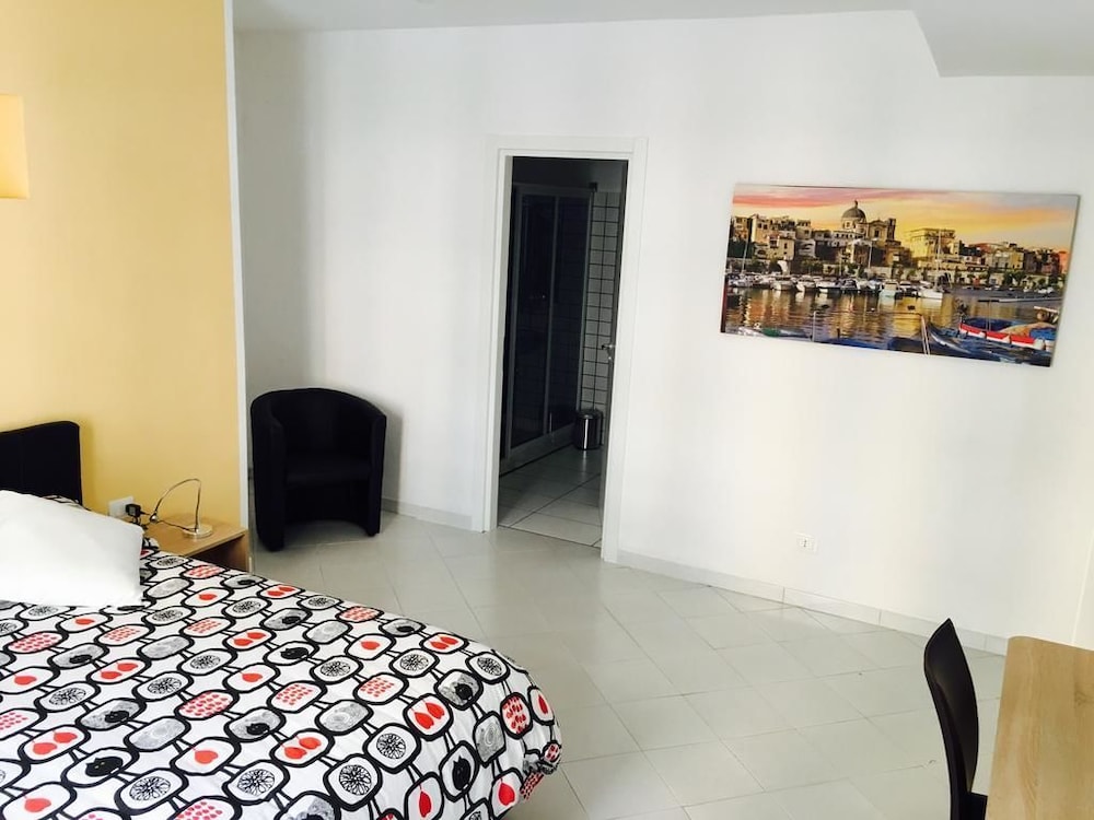 Deluxe Double Room photo 2