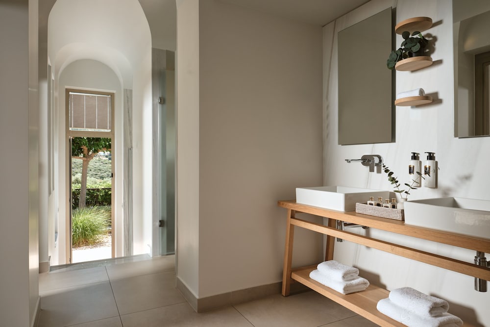 Residential 2 Bedroom Pool Villa