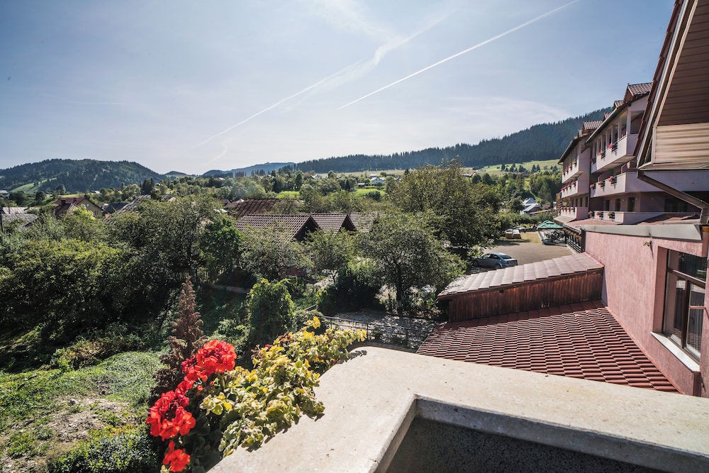 Superior Triple Room, Balcony photo 3