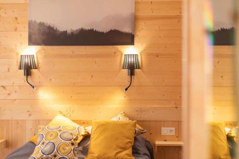 Triple Room Chalet Spirit With Cour View