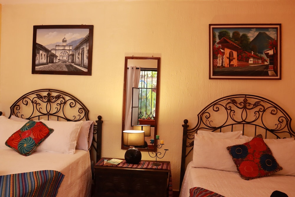 Standard Room, 2 Double Beds photo 2