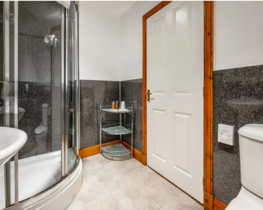 Exclusive Quadruple Room - Photo 6
