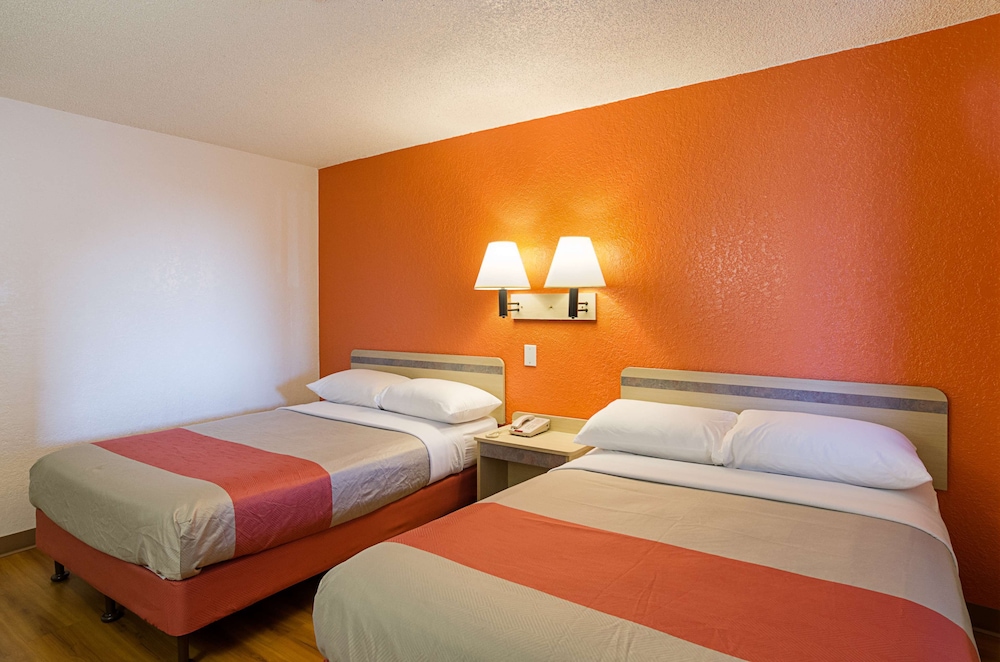 Deluxe Room, 2 Double Beds, Non Smoking, Refrigerator photo 1