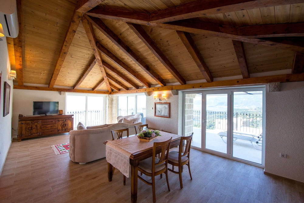 Premium Apartment, Sea View photo 3