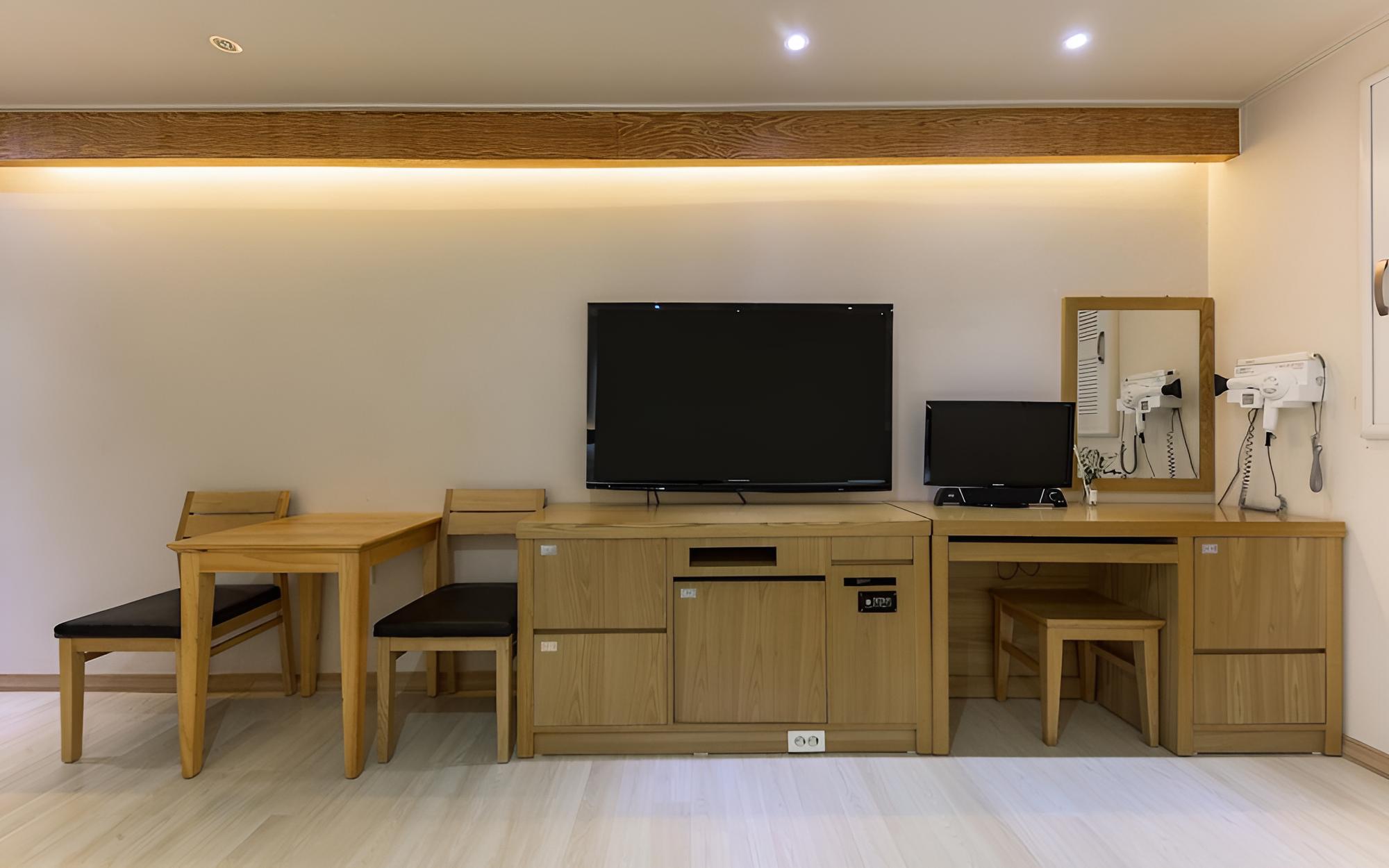 Room (Twin B (Double and Single Spa OTT)) photo 1