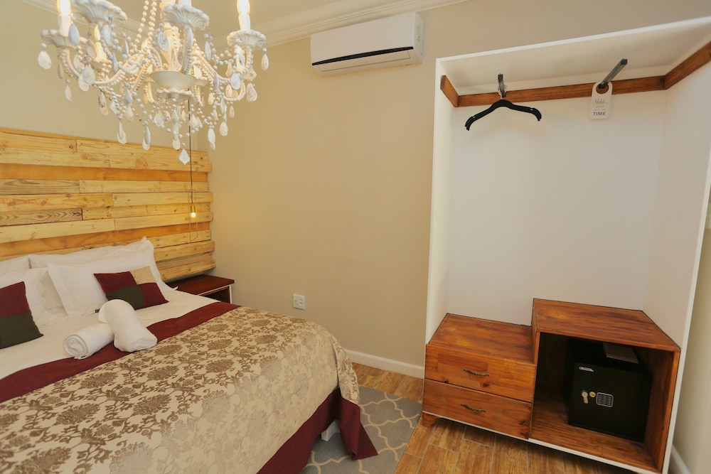 Double Room (King) photo 3