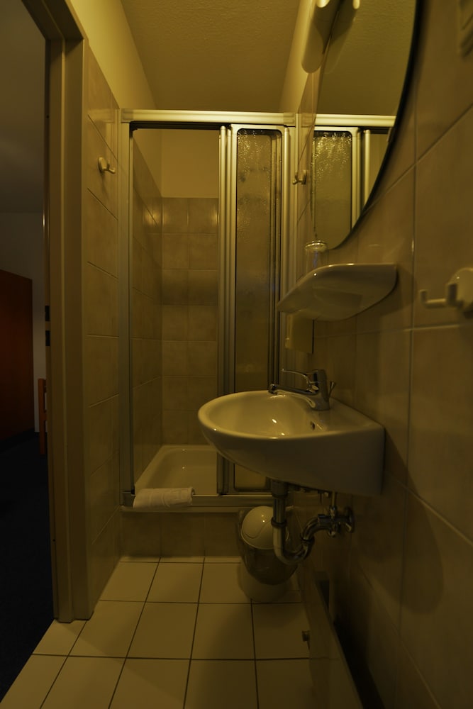 Standard Single Room photo 2