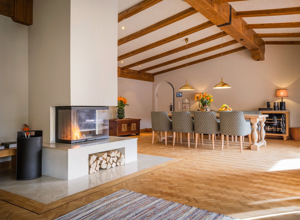 Presidential Suite, Hot Tub, Garden Area