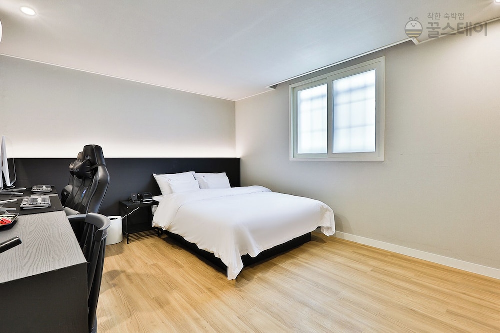 2PC Room