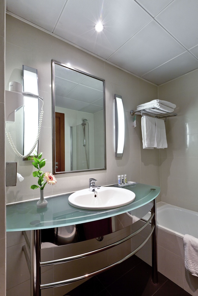Privilege, Superior Twin Room, 2 Twin Beds - Photo 4