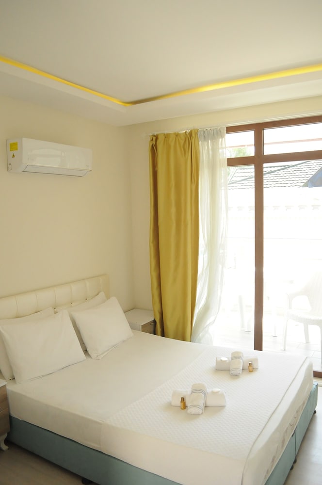 Deluxe Room, 1 Bedroom, Balcony photo 1