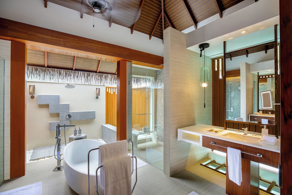 Family Villa, Beachfront photo 2