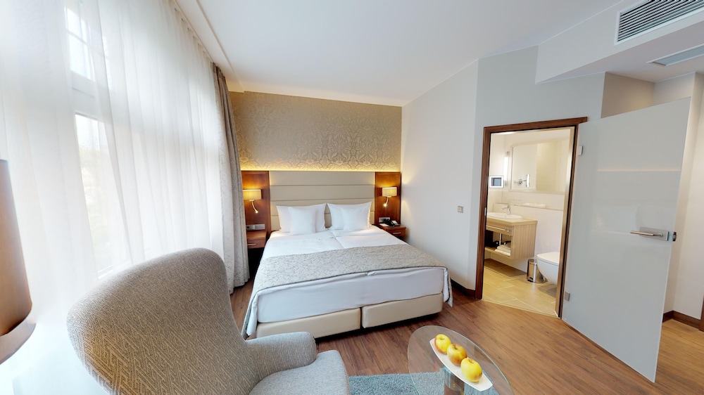 Classic Double Room - Photo 2