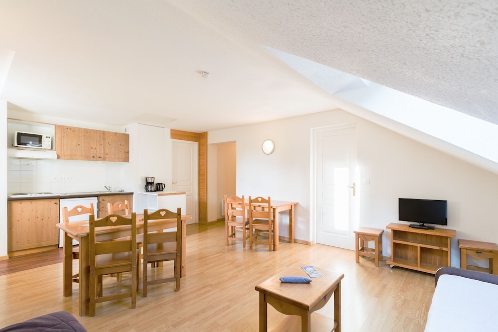 Apartment - Photo 9