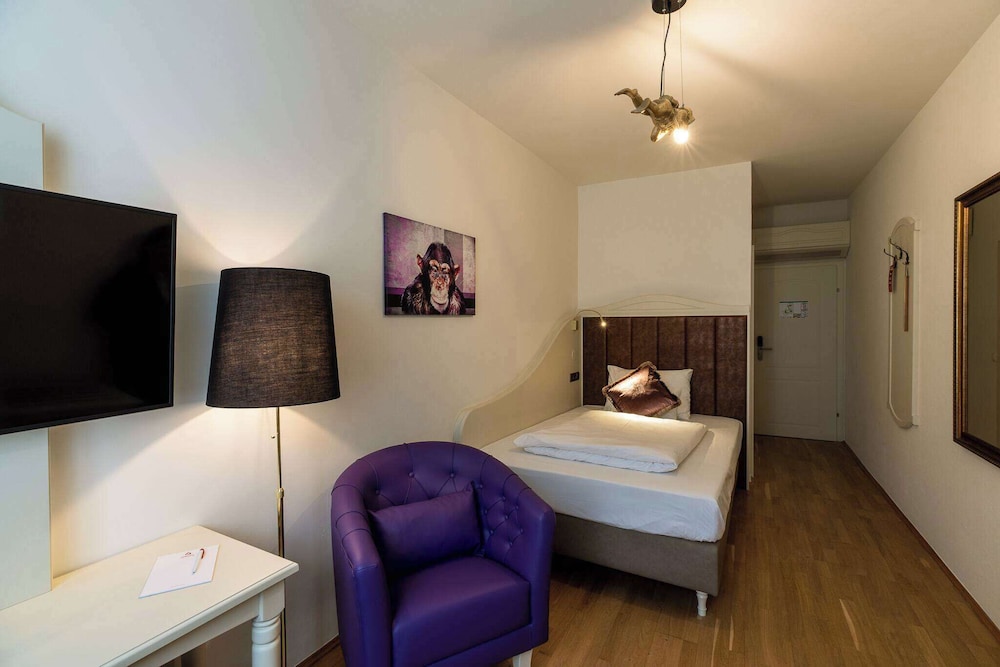 Comfort Single Room