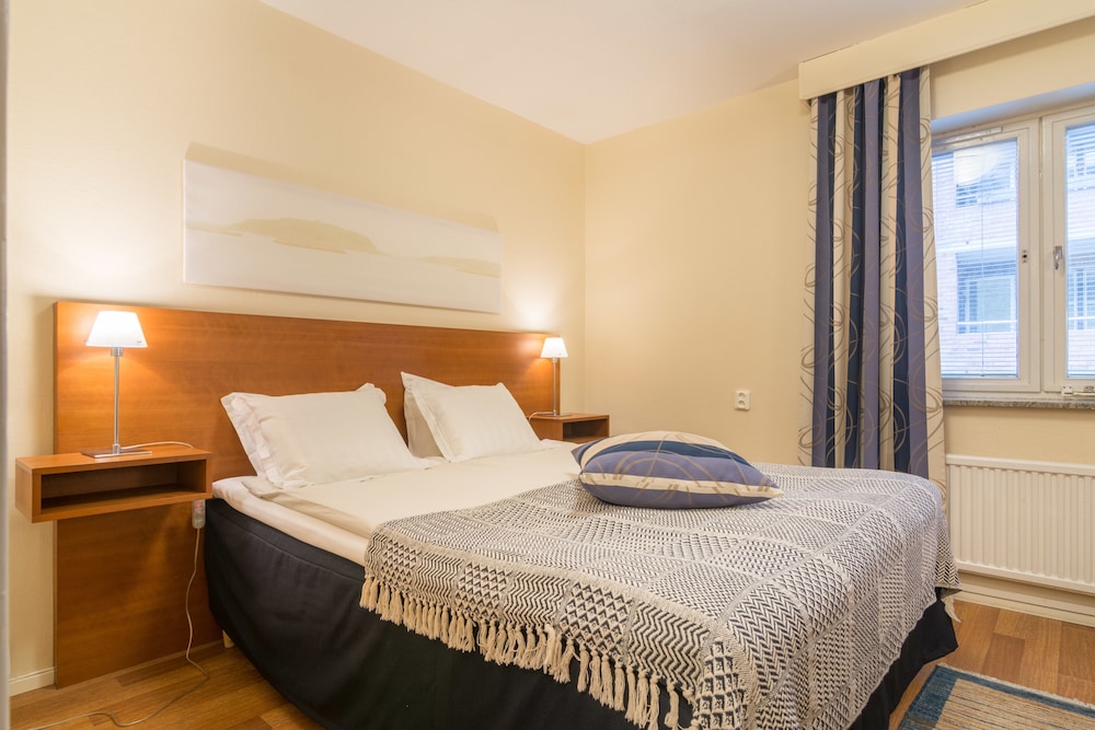 Standard Double Room, Non Smoking - Photo 14