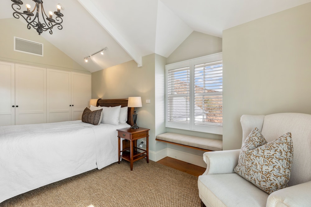 Lachlan Suite photo 2