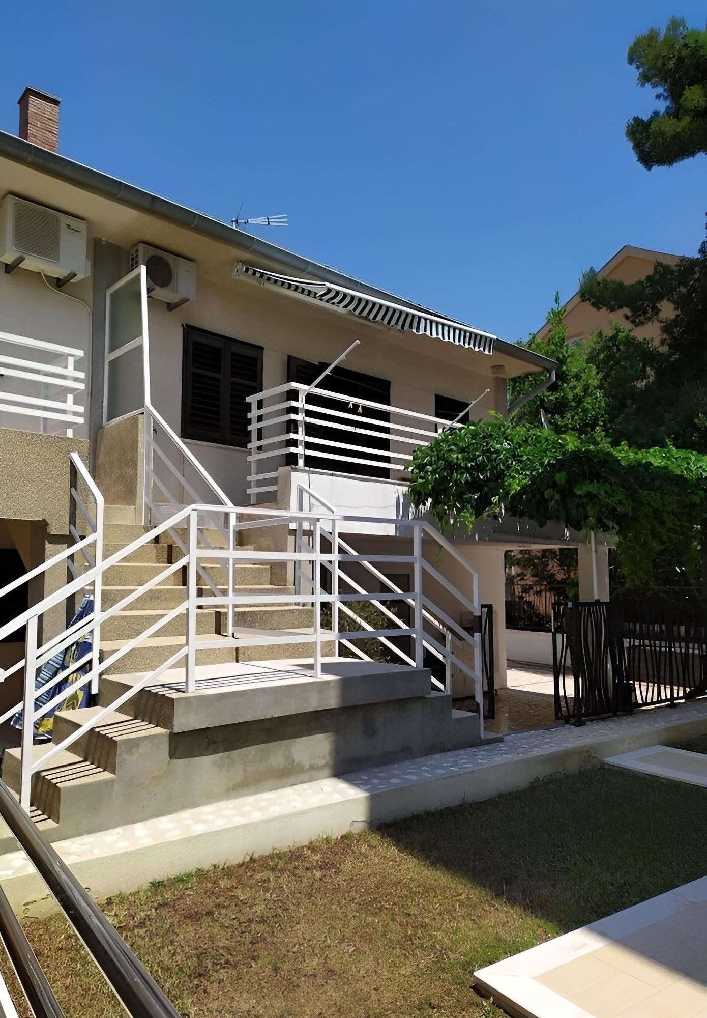 Apartment (Jase - 40 m from sea - A1(4+1)) photo 2