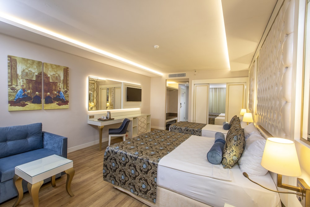 Standard Room, Pool View