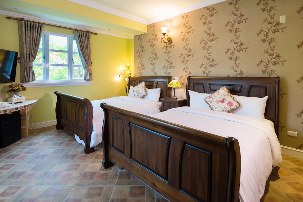 Classic Quadruple Room - Photo 1