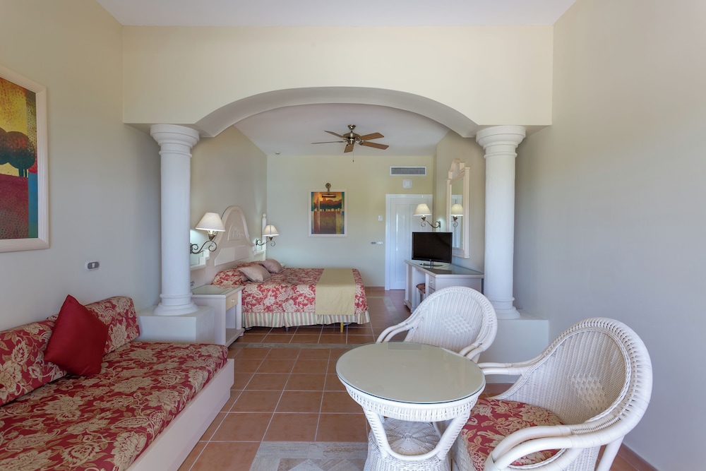 Suite, Sea View (2+2 pax) - Photo 2