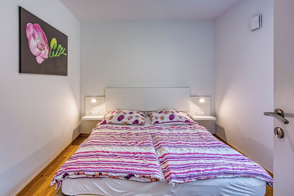 Family Apartment, 2 Bedrooms, Mountainside (Wellness Suite Orchid) photo 2