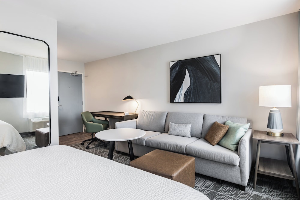 Studio Suite, 1 Queen Bed, Kitchen - Photo 4