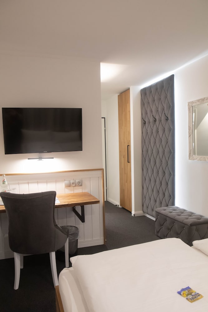 Basic Double Room - Photo 3