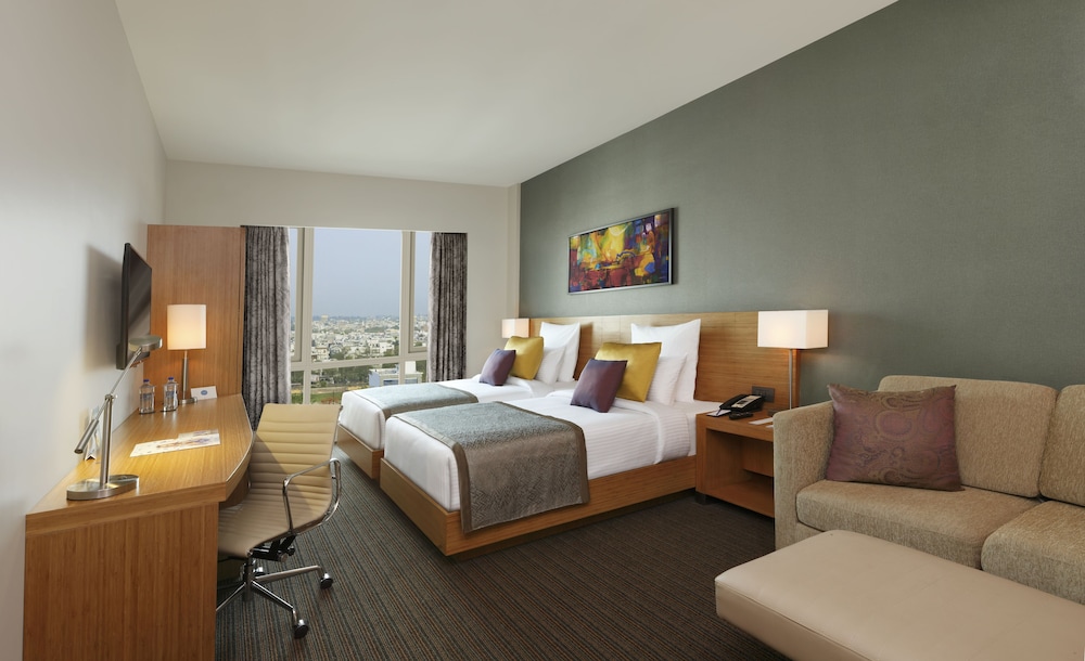 Superior Twin Room, Multiple Beds photo 3