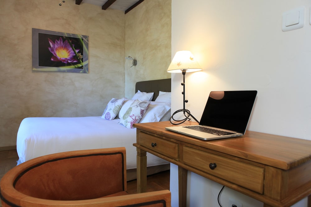Romantic Double Room, Park View (Serenite) photo 3