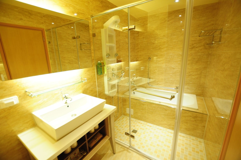 Elite Quadruple Room photo 2