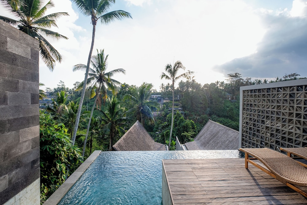 One Bedroom Private Pool Villa with Valley View - Photo 39